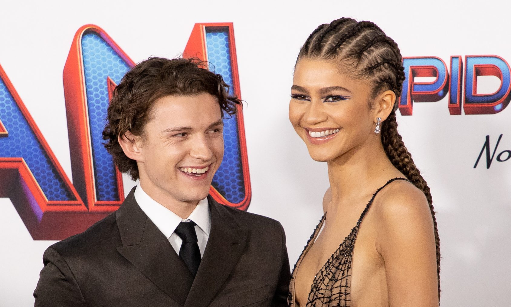 Zendaya Tom Holland Family Cousins Kickback Videos Viral Reactions