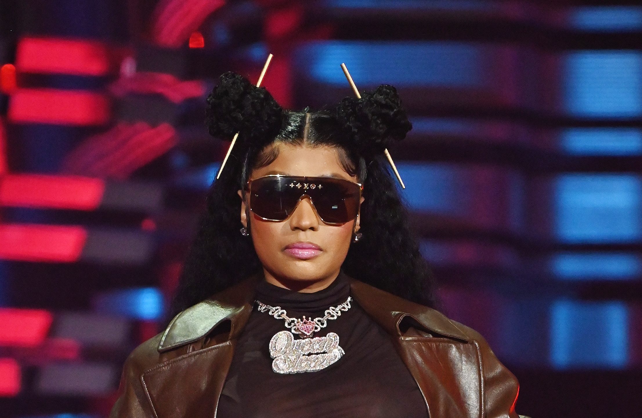 Nicki Minaj Sets The Internet OFF After Flexin' Her Fresh Face And Snatched Bawdy