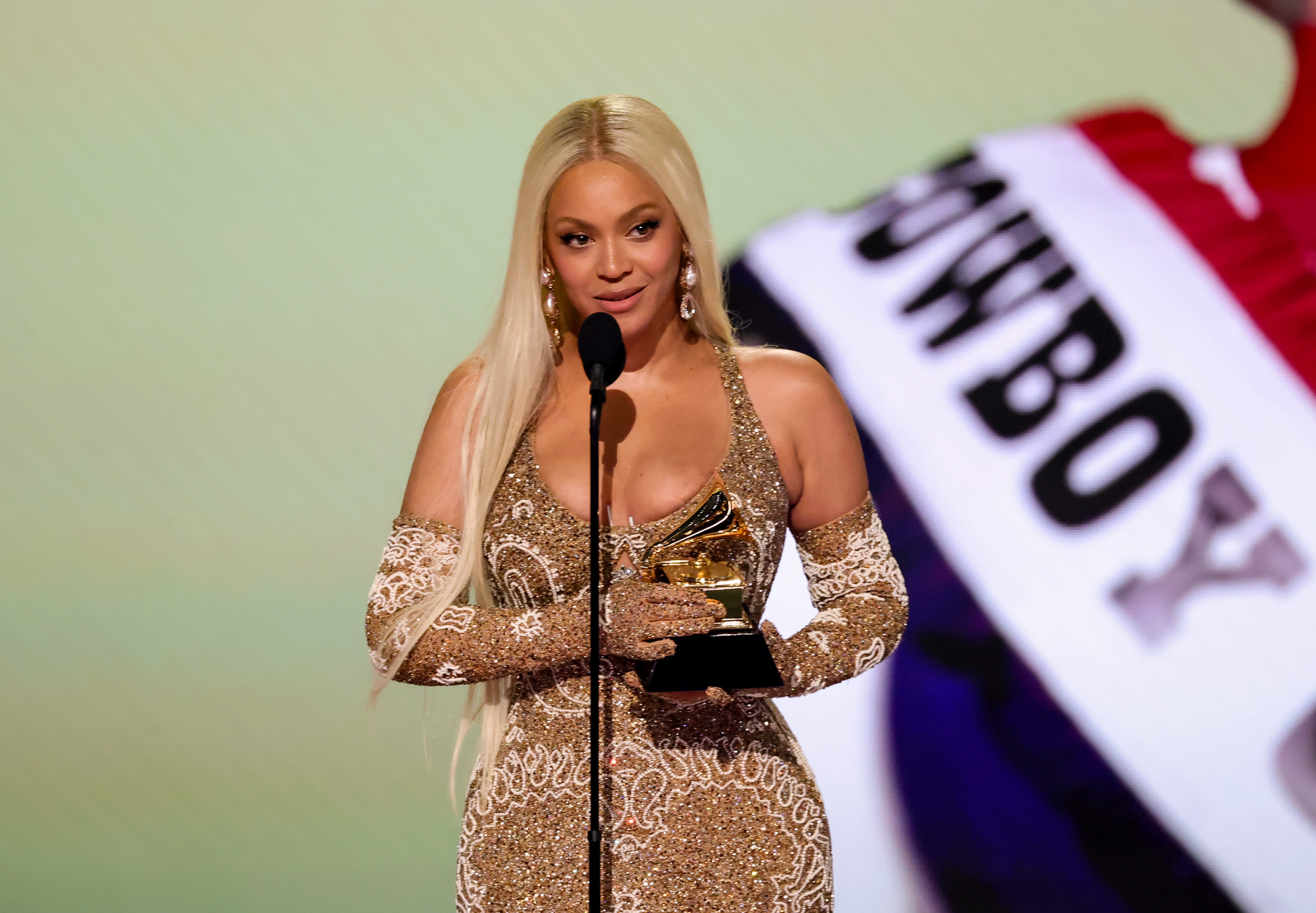 Beyoncé Speaks Out After Flying Car Leaves Her Hanging Mid-Air During Cowboy Carter Houston Concert