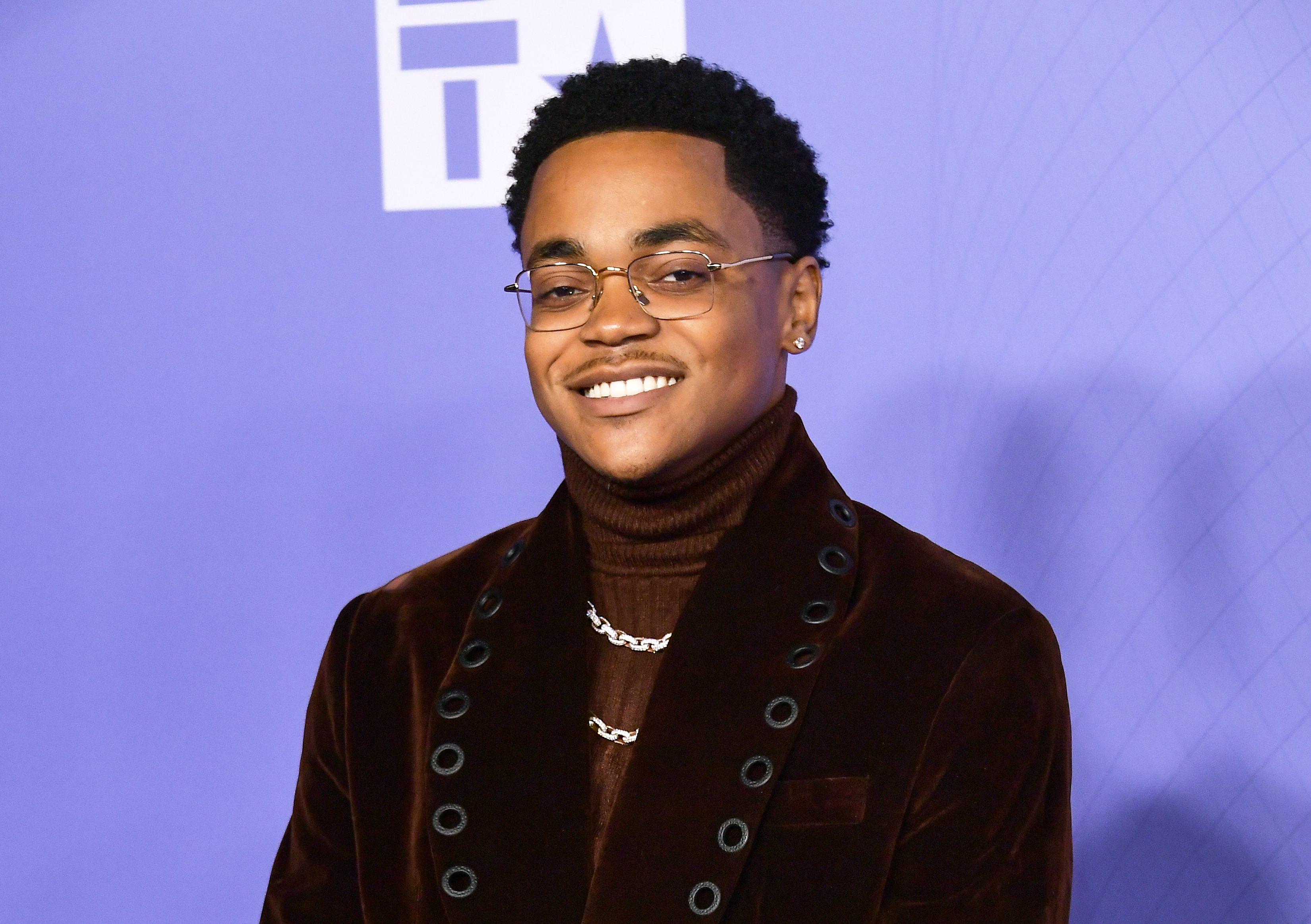Michael Rainey Jr. Sets Timelines OFF After Flexing Muscles In Shirtless Flick