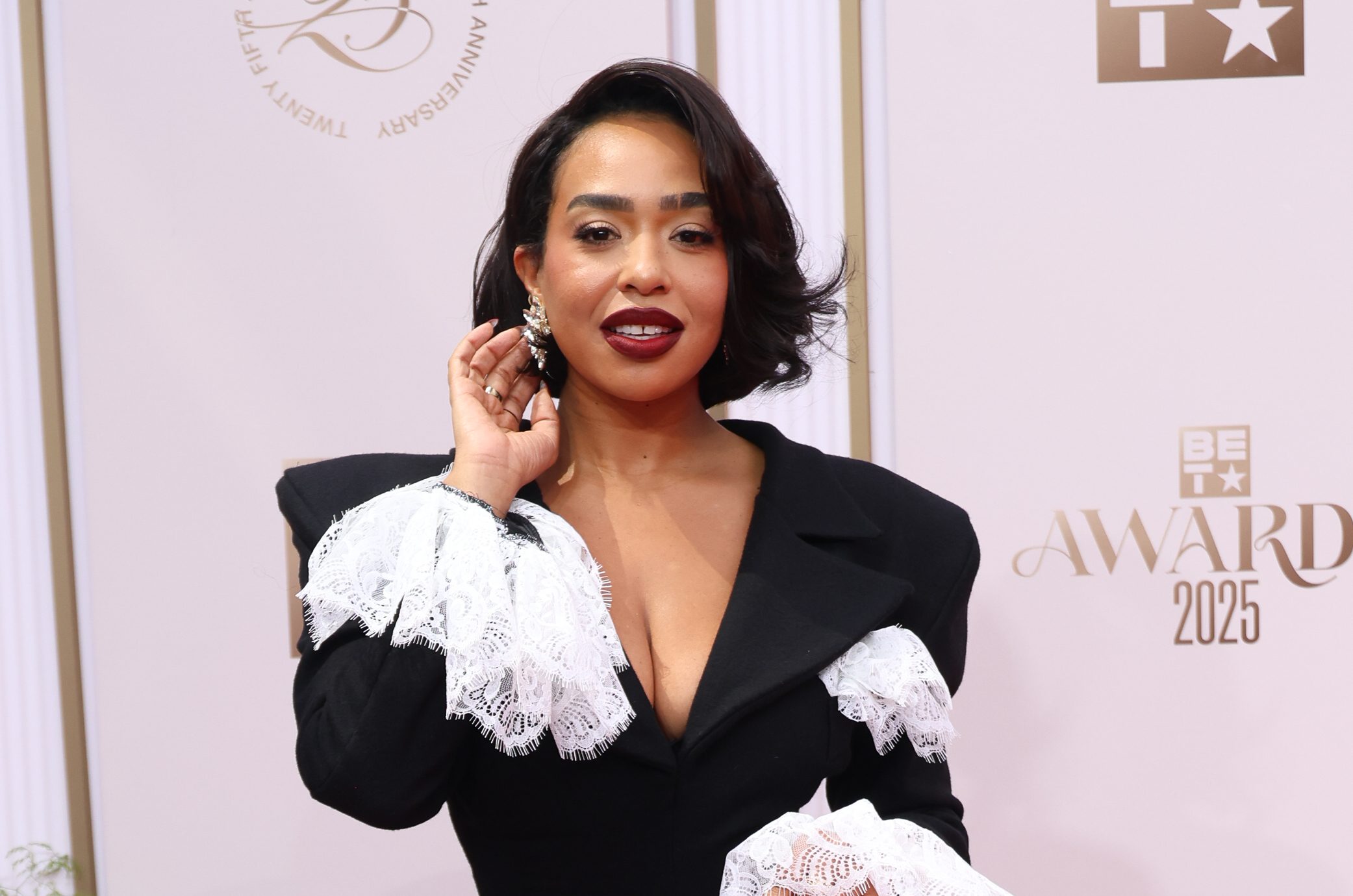 B. Simone Addresses Broke Rumors After Viral Claim Of Swapping Bloomingdales For H&M