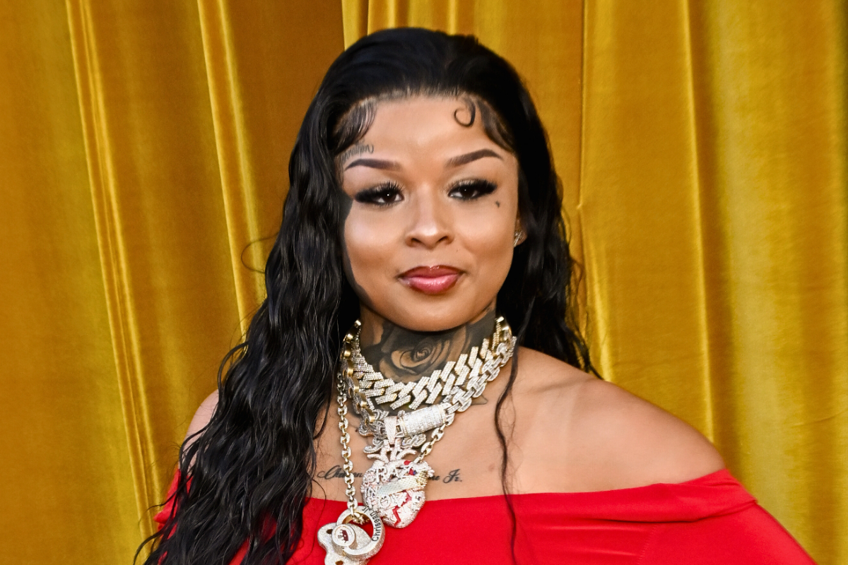 Chrisean Rock Thanks Her Boyfriend HoodTrophy Bino After He Buys Birthday Gifts For Her Son (VIDEO)