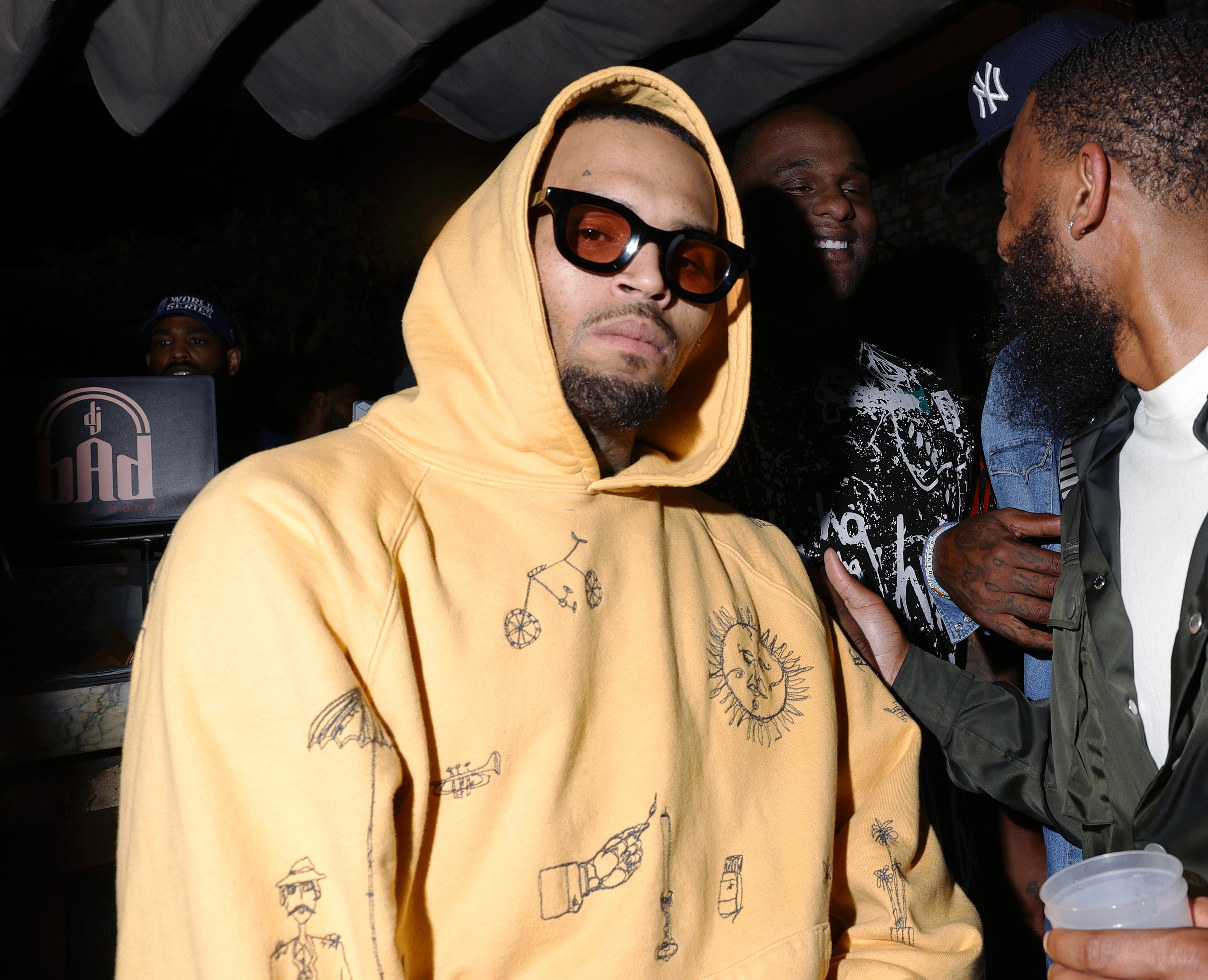 Energy Check! Chris Brown Sends A Warning About Fake Friends As Fans Try To Decode (PHOTO)