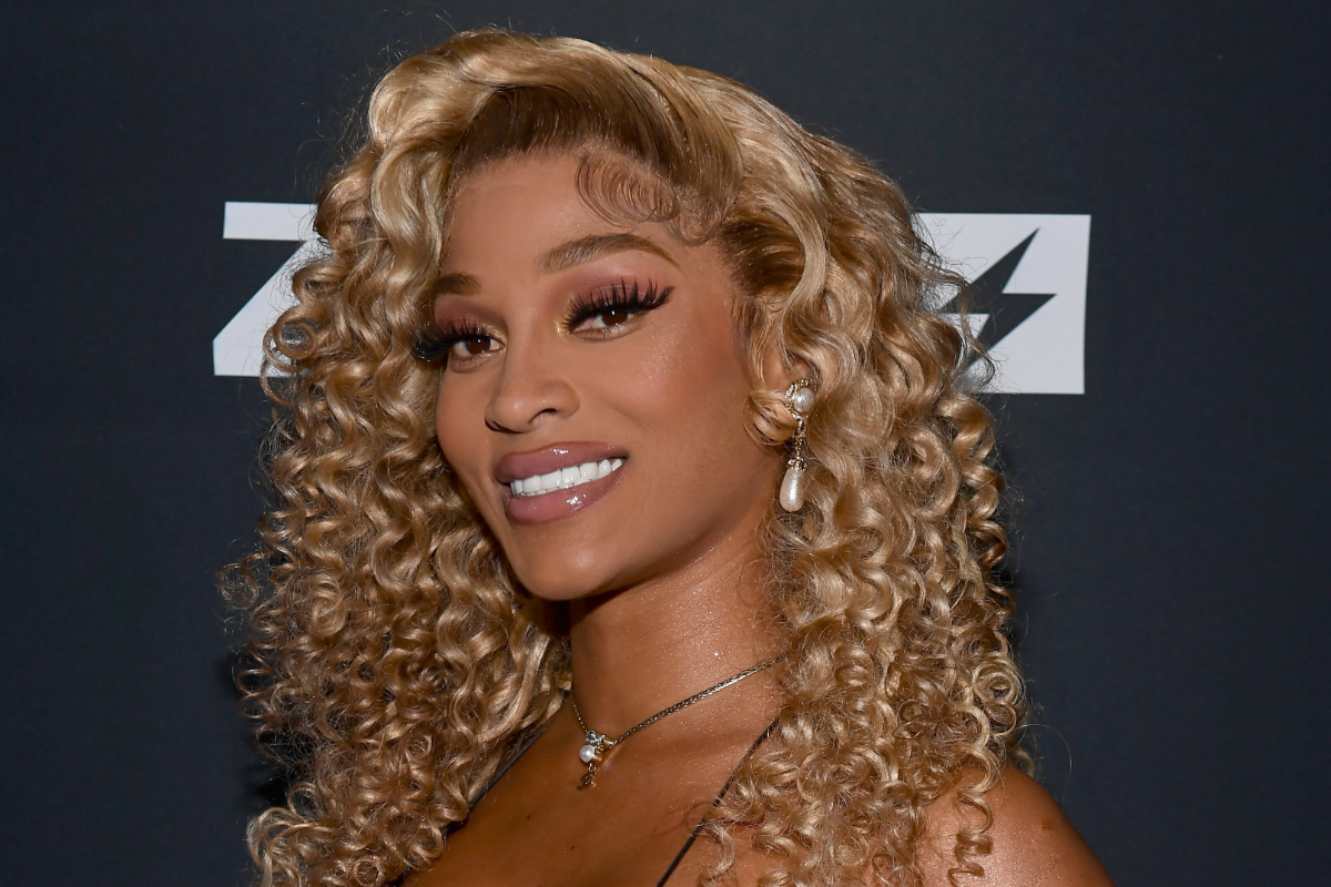 Joseline Hernandez Shares Wholesome Video Of Bonnie Bella Eating A Yellowtail Snapper (VIDEO)