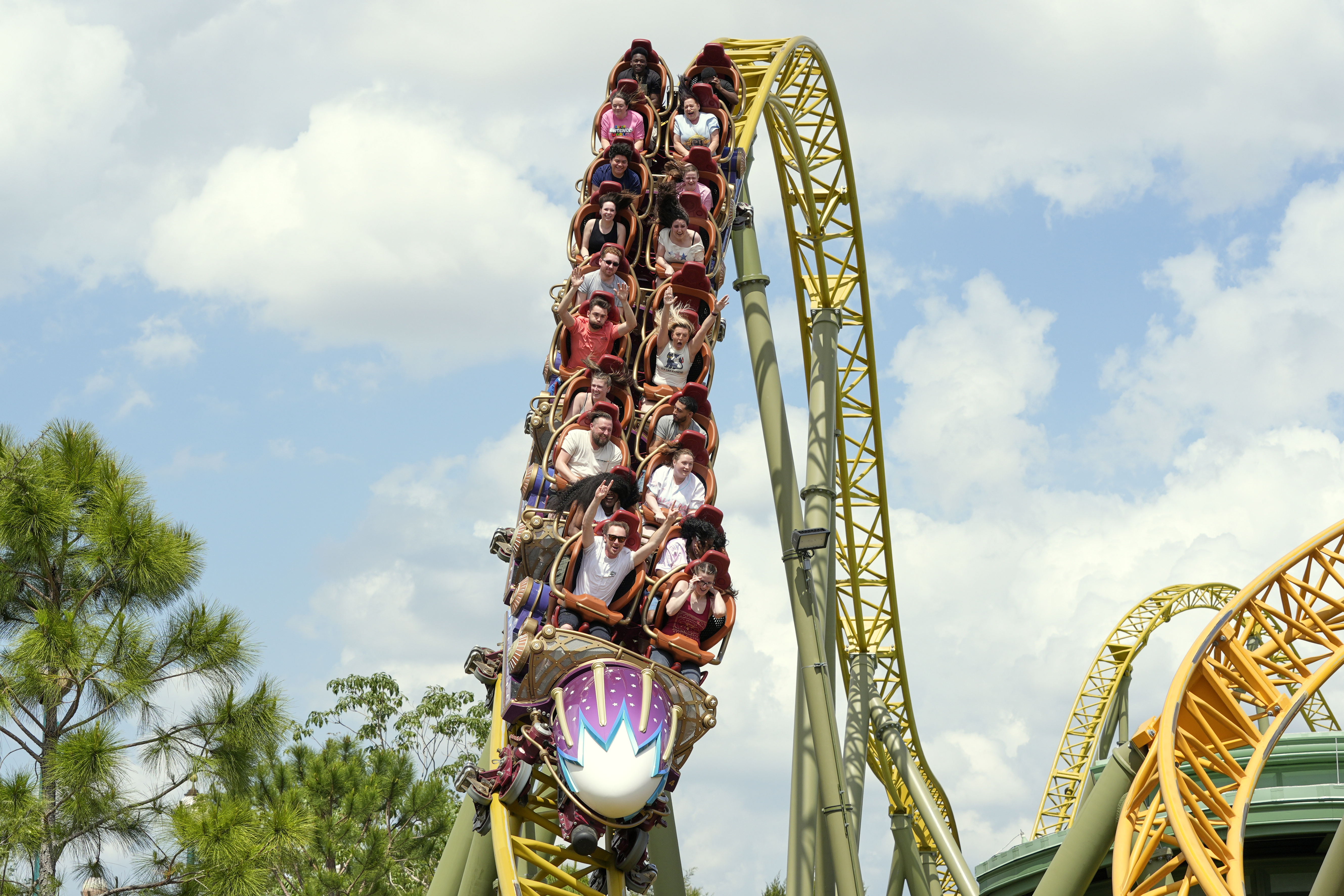 epic-universe-update-man-passed-away-roller-coaster-ride-universal-orlando-florida-kevin-rodriguez-zavala