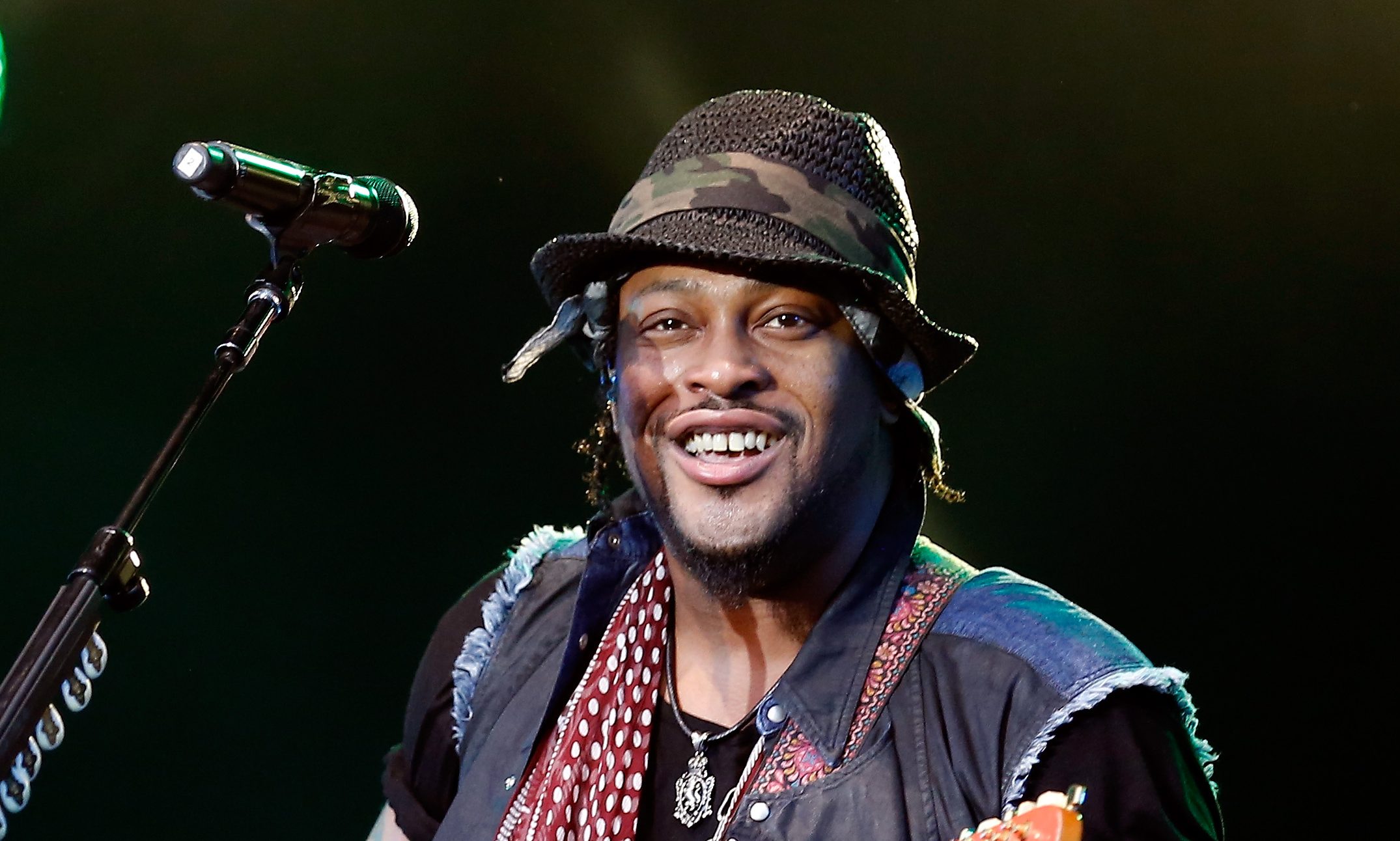Prayers Up! R&B Legend D'Angelo Passes Away At Age 51