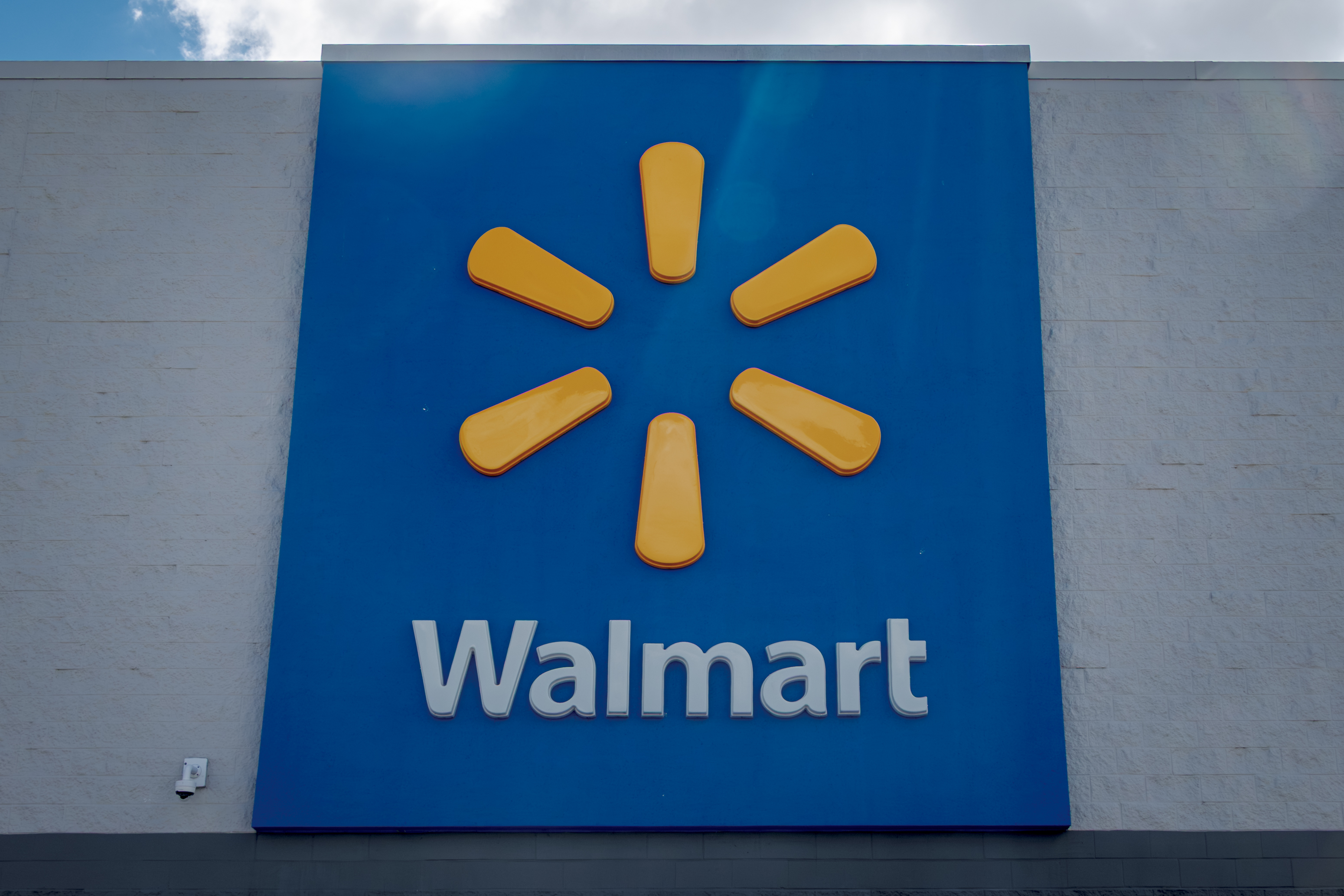 Say WHAT?! Georgia Teen Fatally Stabbed After Kicking Shopper’s Cart At Walmart (VIDEO)