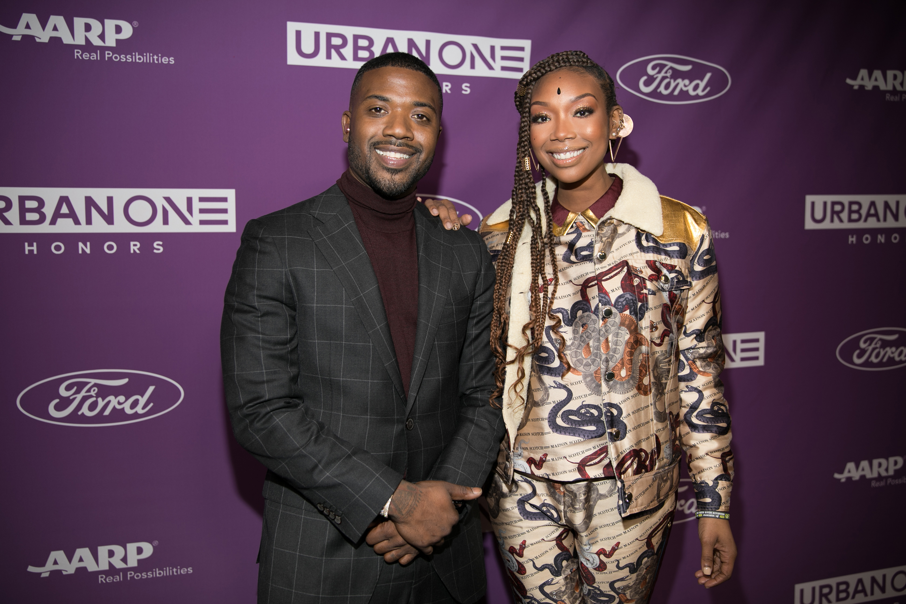 All The Feels! Brandy And Ray J Reunite On Stage After Years Of Alleged Family Drama (VIDEO)