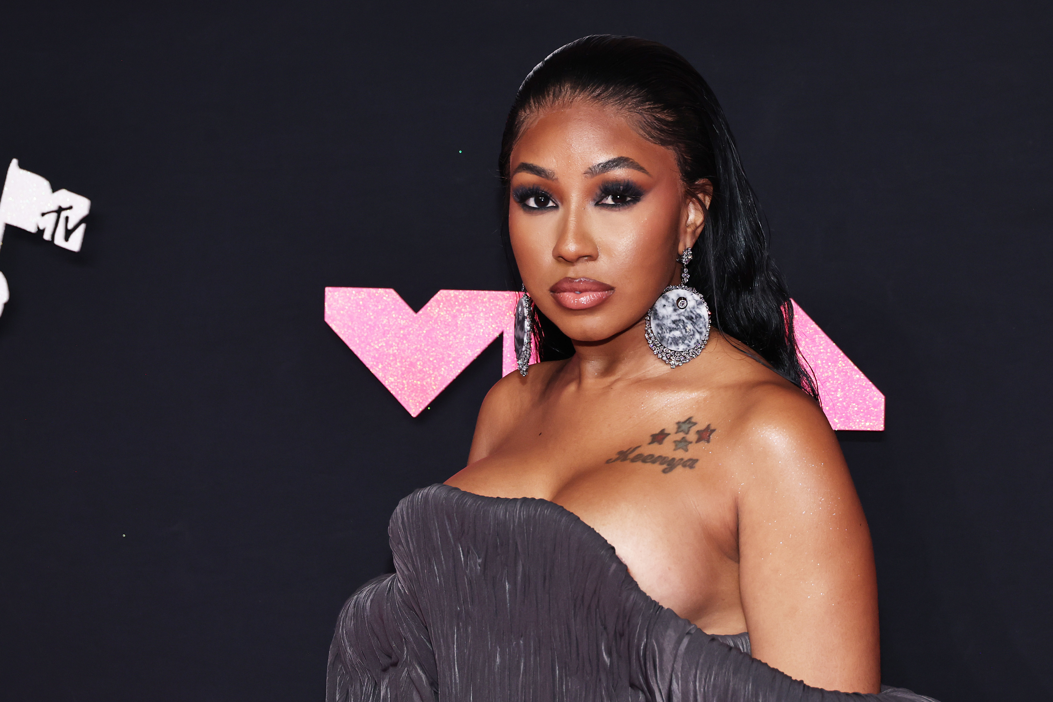 Get It From Her Mama! Yung Miami & Her Mom Bring The Heat As Fans Turn Heads (VIDEO)