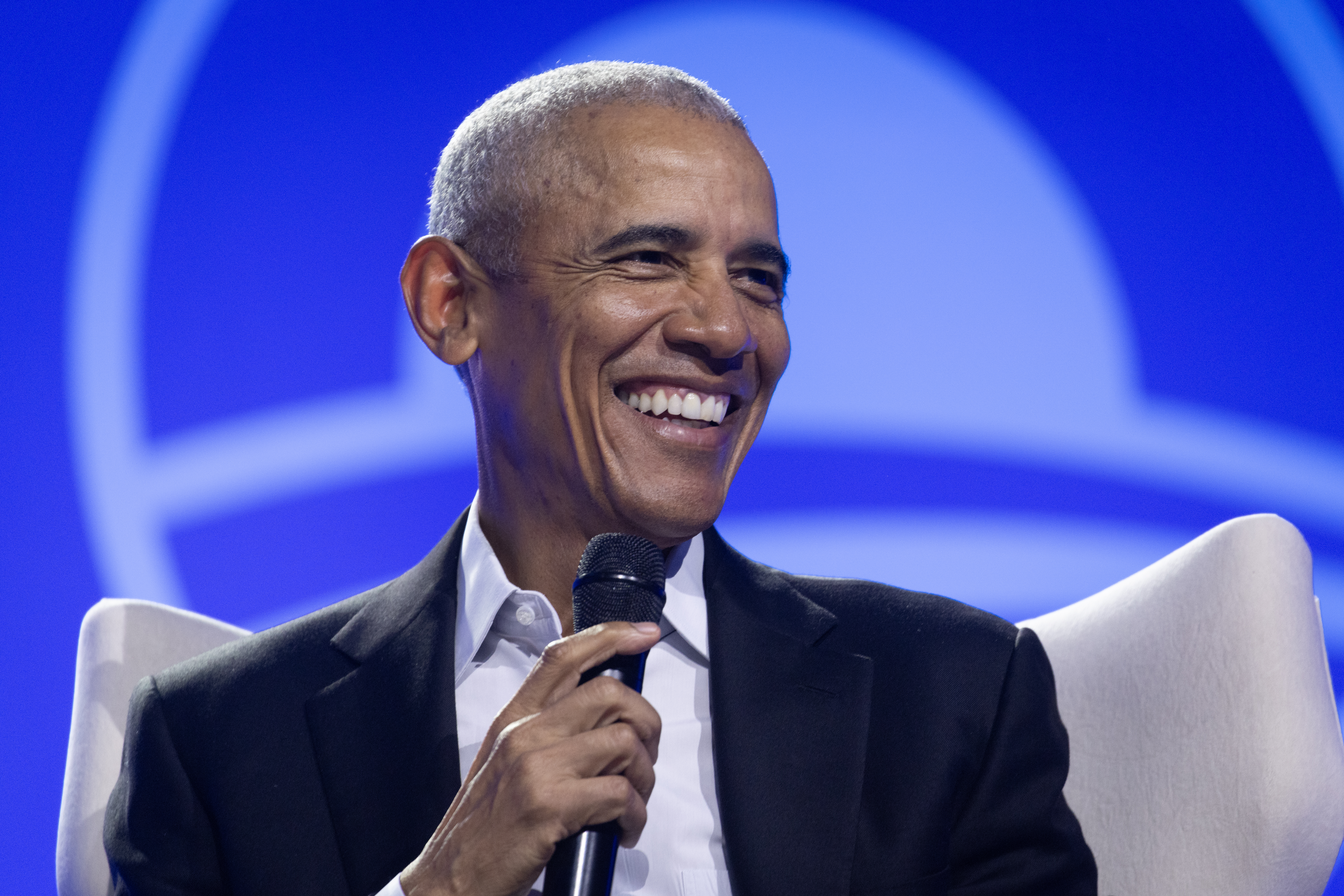 Nah, Chill! Barack Obama Has Fans Gagged After Flirty Moment At New Jersey Rally (VIDEO)