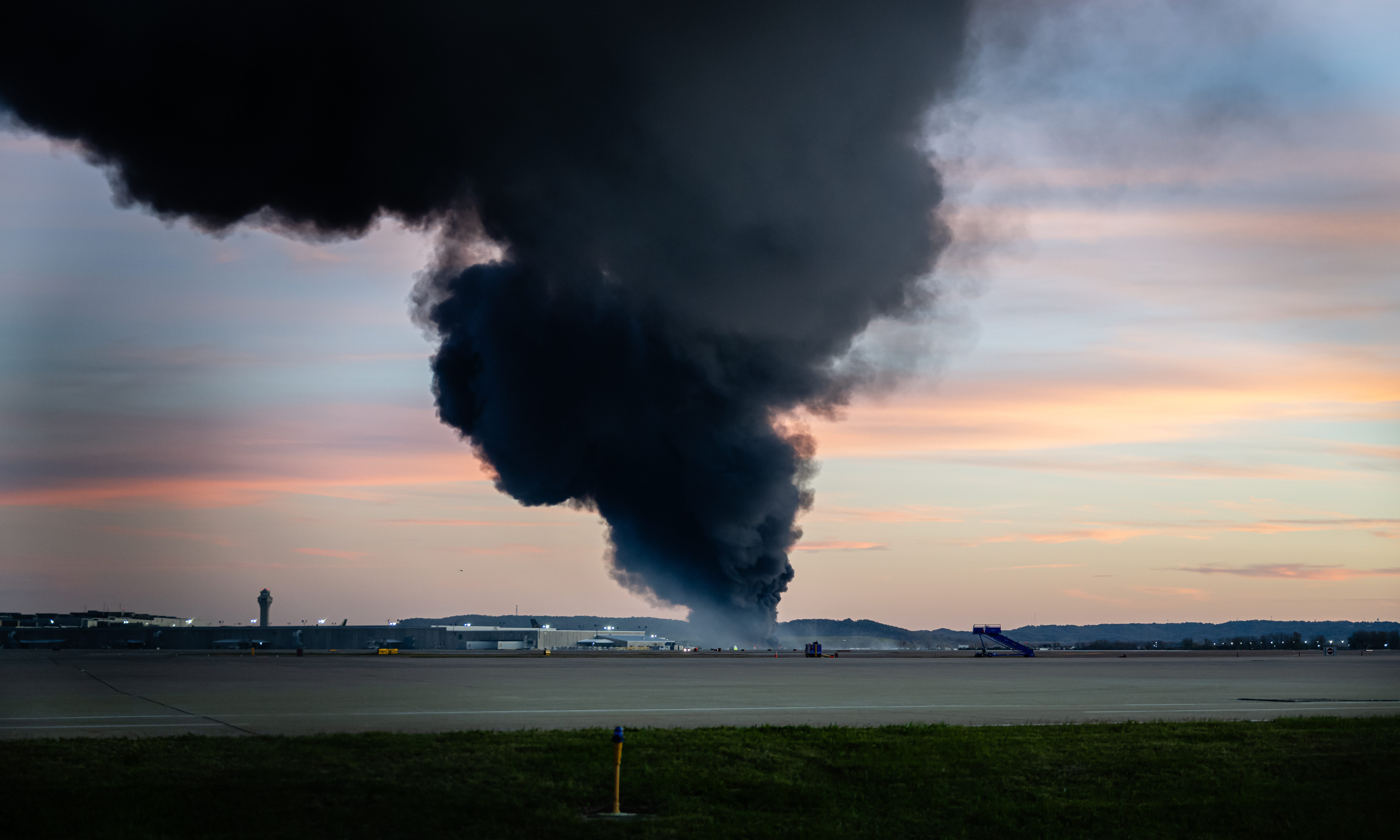 UPS Plane Crash At Kentucky Airport Kills At Least 9, Several Still Missing After Explosion (PHOTOS)