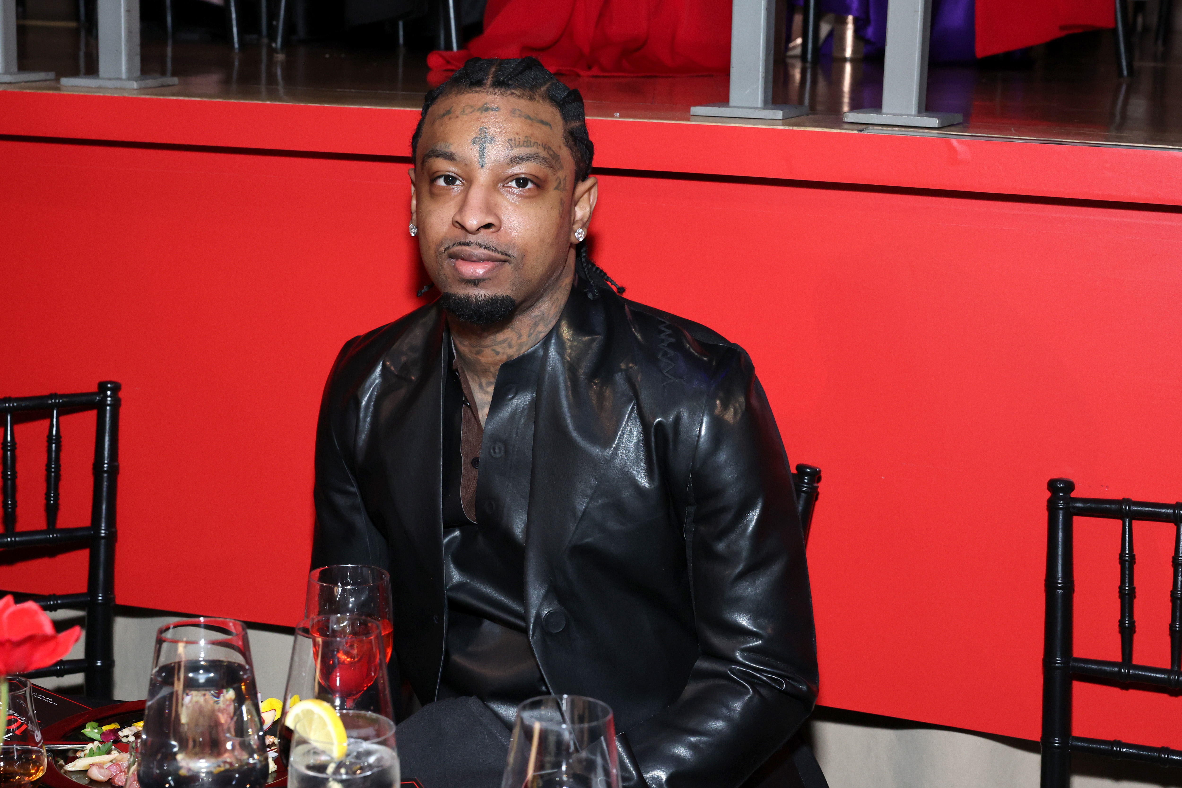 21 Savage Steps In Amid Young Thug & Gunna Tension & Fans Don't Know How To Feel (PHOTO)(VIDEO)
