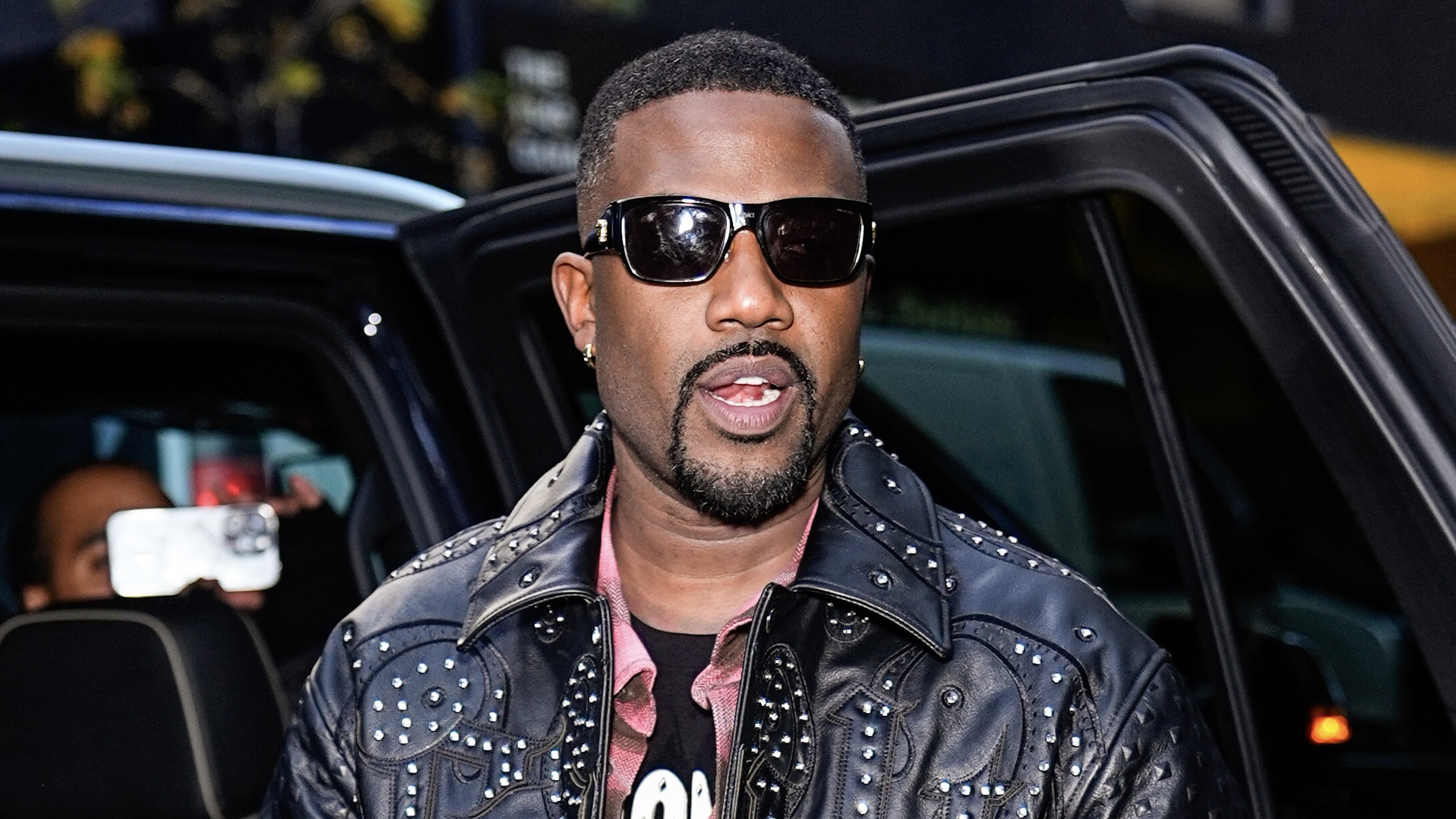 REPORT: Police Reportedly Called To Ray J's Los Angeles Home For Domestic Violence Incident Involving Female Suspect