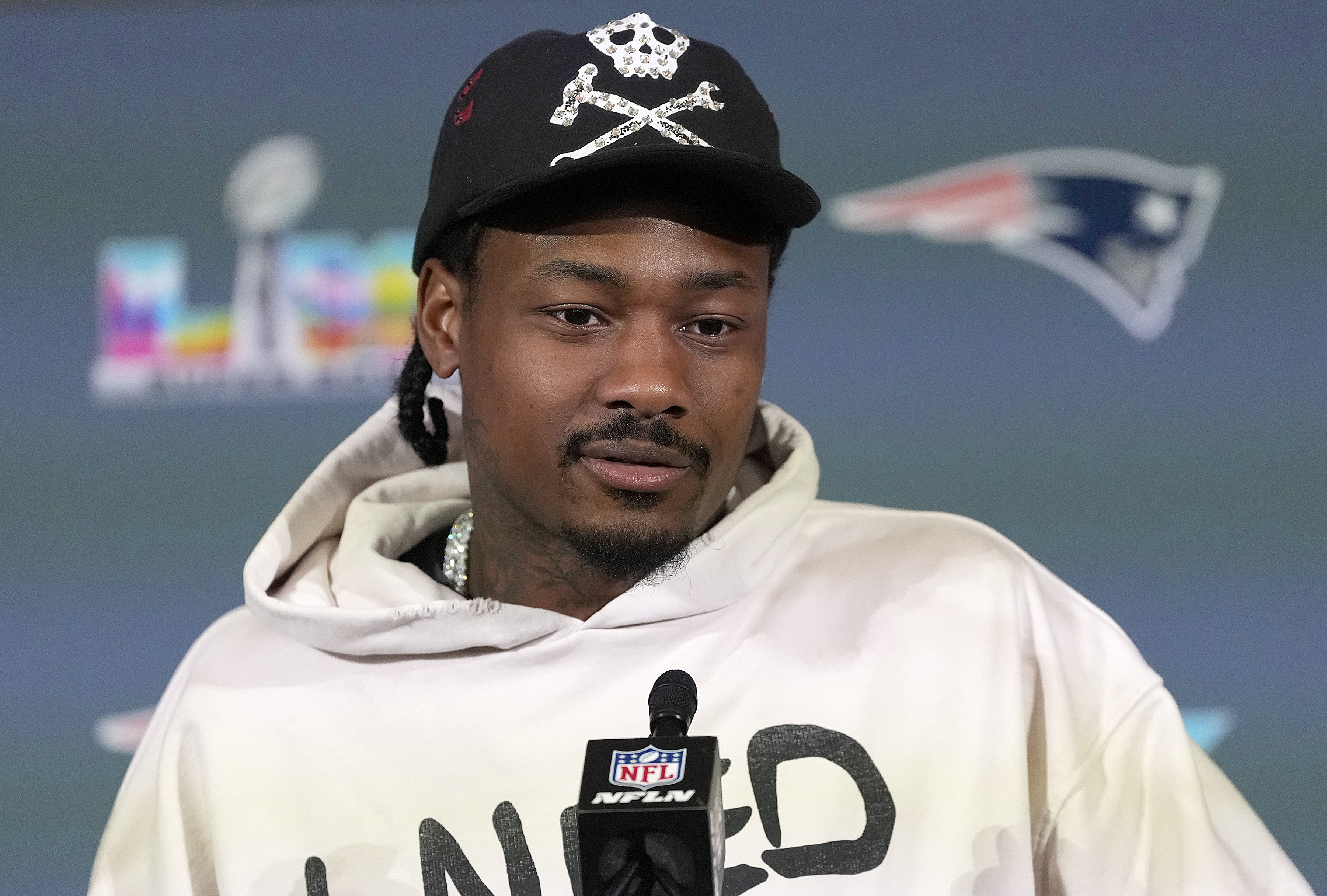 Social Media Users Are Sharing Mixed Reactions To Stefon Diggs' Super Bowl Tunnel Outfit
