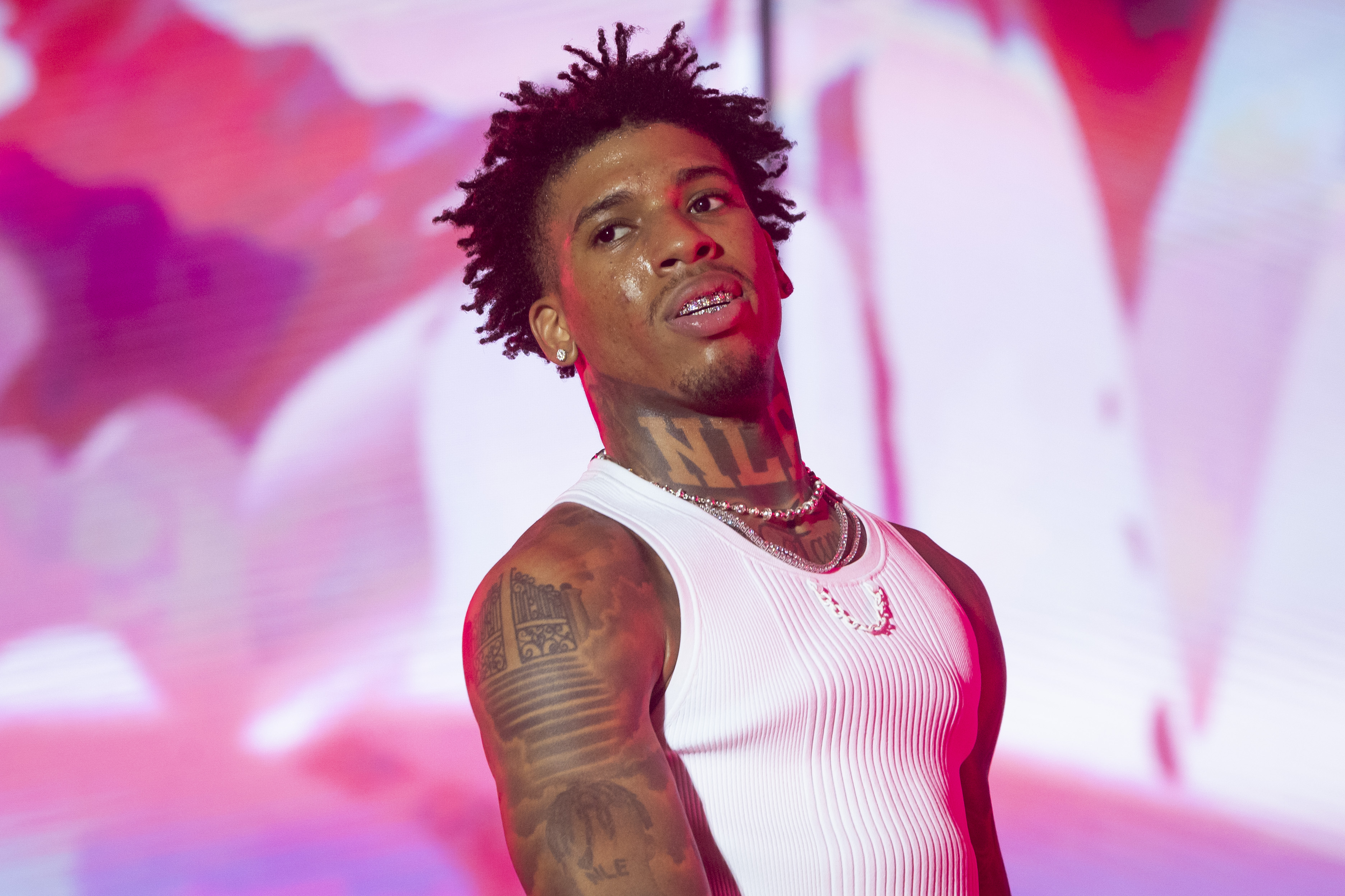 NLE Choppa Is Facing Backlash After Viral Video Explaining Why He Doesn't Wear A Seatbelt (WATCH)